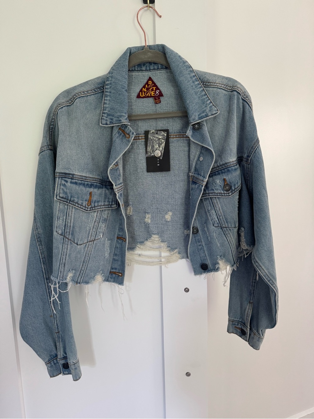 Signature 8 Distressed Cropped Denim Jacket Size S NW